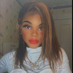 Meet your Posher, Mimi